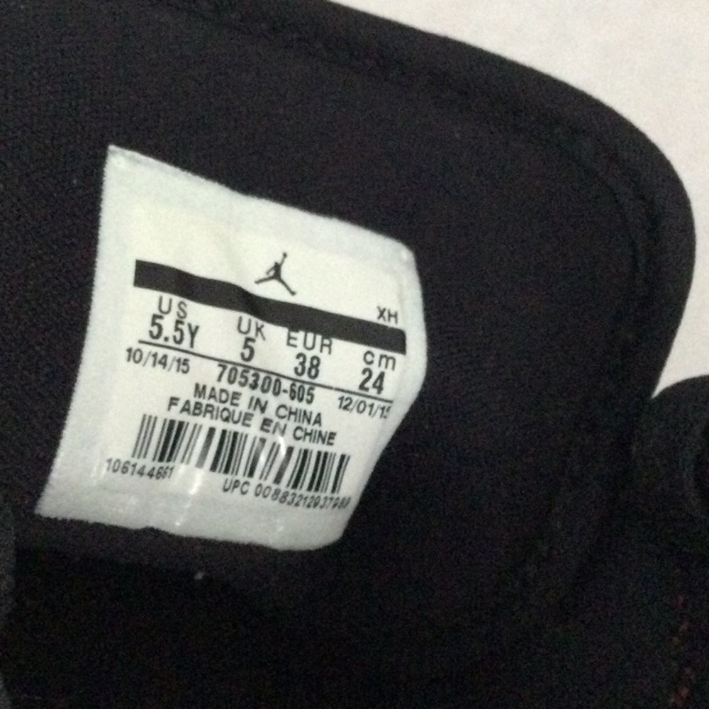 Air Jordan Nike Retro High BG ‘Red Black’ - Picture 3 of 3